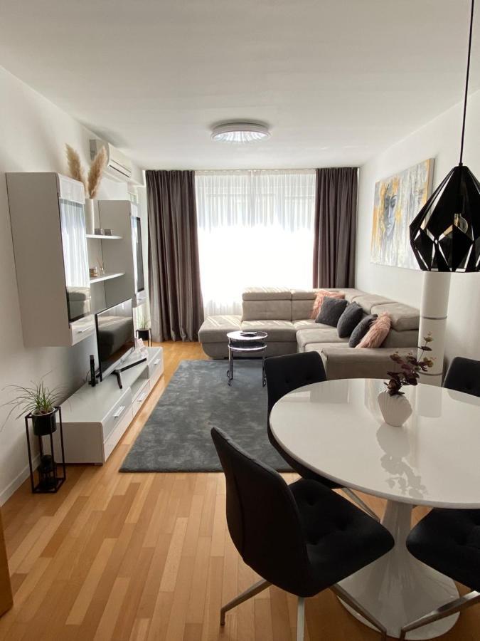 Apartment Queen Zagreb Luaran gambar