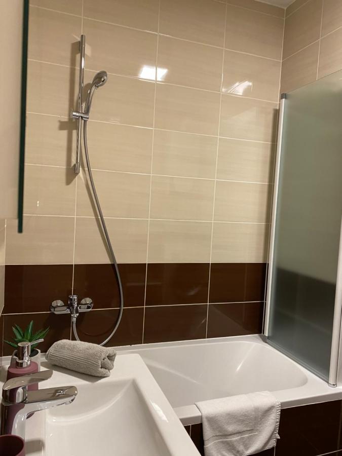 Apartment Queen Zagreb Luaran gambar